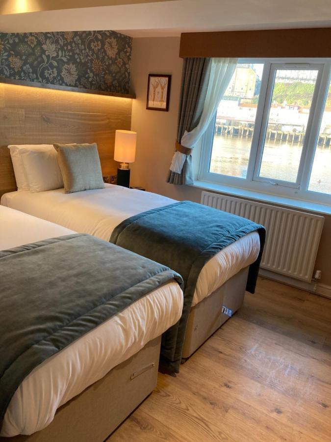 Duke Of York Hotel Whitby Ngoại thất bức ảnh