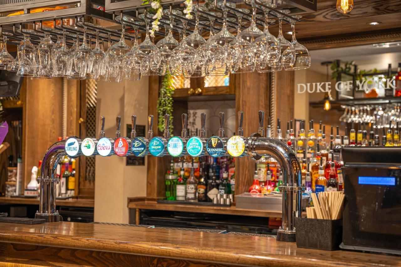 Duke Of York Hotel Whitby Ngoại thất bức ảnh